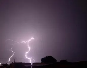 Mato Grosso do Sul está entre os estaods que apresentam maior densidade de descargas no Brasil - Foto: Reprodução/ Energisa