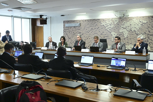 Integrantes da comissão durante o debate no Senado sobre os impactos do Vale da Celulose em Mato Grosso do Sul (Agência Senado)

