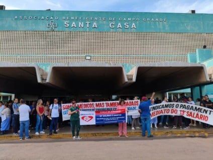 Sobrecarga, afastamentos e falta de pessoal marcam rotina no maior hospital do estado - Foto: Ana Lorena Franco