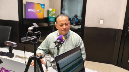 Adelaido Figueiredo, no estúdio da Rádio Massa Campo Grande (Foto: Fernando de Carvalho/ Massa CG)