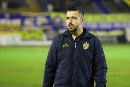 Ariel Lanzini, de 37 anos, foi anunciado no dia do aniversário de Dourados. Nas redes sociais do DAC, ele mostra confiança para a temporada.  / Foto: Jô Folha/FFMS/Reprodução