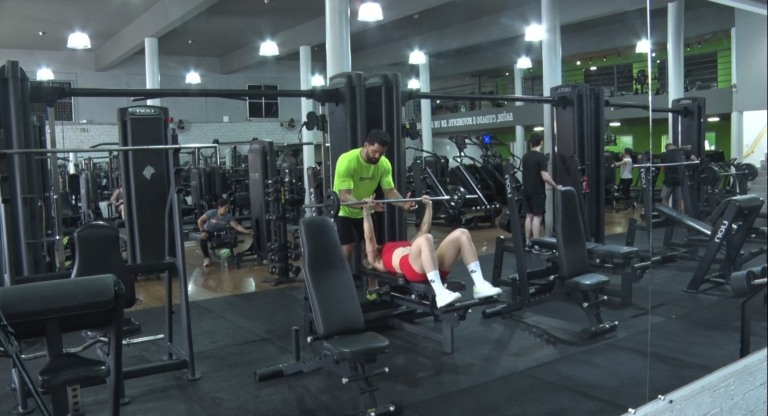 Morte em academia reacende alerta sobre segurança na musculação