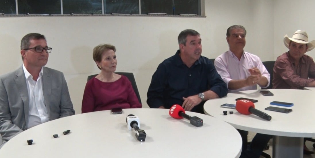 Ângelo Guerreiro participa da prestação de contas de Cassiano Maia e reafirma apoio aos projetos estruturantes de Três Lagoas ao lado do governador Eduardo Riedel - Foto: Divulgação Ângelo Guerreiro participa da prestação de contas de Cassiano Maia e reafirma apoio aos projetos estruturantes de Três Lagoas ao lado do governador Eduardo Riedel - Foto: Divulgação