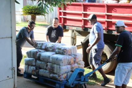Mais de 4.500 famílias irão receber cestas natalinas durante campanha 'Natal Solidário'