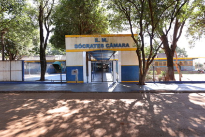 Os cargos exigem ensino fundamental completo, com carga horária de 40 horas semanais e vencimento base de R$ 2.226,04. (Foto: A. Frota)