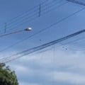 Fios soltos passaram a ser preocupação em Aparecida do Taboado (Foto: Reprodução)