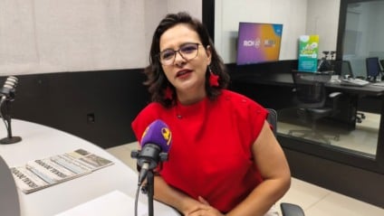 Gleice Jane durante entrevista na rádio Massa Campo Grande (Foto: Fernando de Carvalho/ Massa CG)