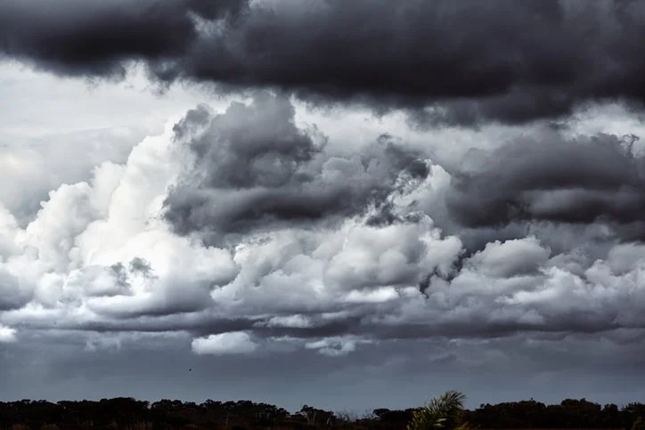 A população deve buscar abrigo seguro durante a tempestade - Foto: Arquivo RCN67 A população deve buscar abrigo seguro durante a tempestade - Foto: Arquivo RCN67