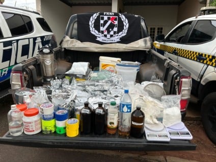 Força Tática apreende 45 KG de cocaína fecha "refinaria" de drogas e prende homem por tráfico