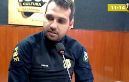 Inspetor Ubeda nos estúdios da Rádio Cultura FM Paranaíba - Foto/Cultura FM