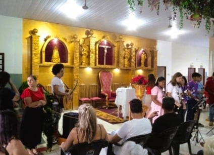 Altar abençoado e apresentações marcaram tarde de celebração e integração no Lar - Foto/Lar Santo Agostinho