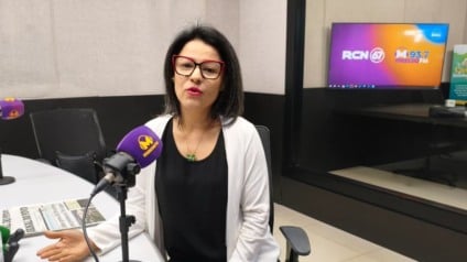 Luciana Andrade no estúdio da rádio Massa Campo Grande (Fernando de Carvalho/ Massa CG)