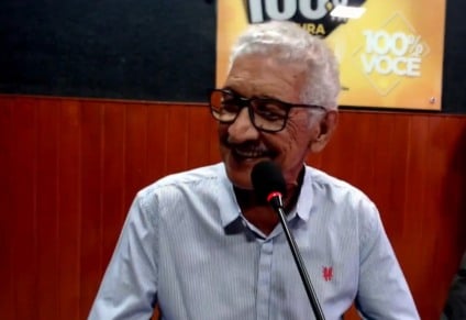 Mestre Naim, fundador da Companhia Embaixadores dos Reis Magos, em entrevista à Rádio Cultura FM Paranaíba - Foto/Cultura FM Paranaíba