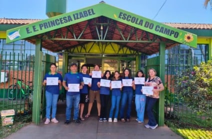 Alunos da rede estadual recebem certificados da CIPA Escolar, iniciativa que promove prevenção de acidentes, doenças e violência nas escolas de Mato Grosso do Sul. (Fotos: Arquivo Escolar)