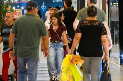 Paralisação do transporte coletivo gera prejuízo milionário para o comércio da Capital - Foto: Bruno Rezende