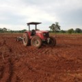 Novos tratores e implementos agrícolas adquiridos pela Semades reforçarão o atendimento aos produtores rurais de Campo Grande - Foto: Divulgação/Prefeitura de CG