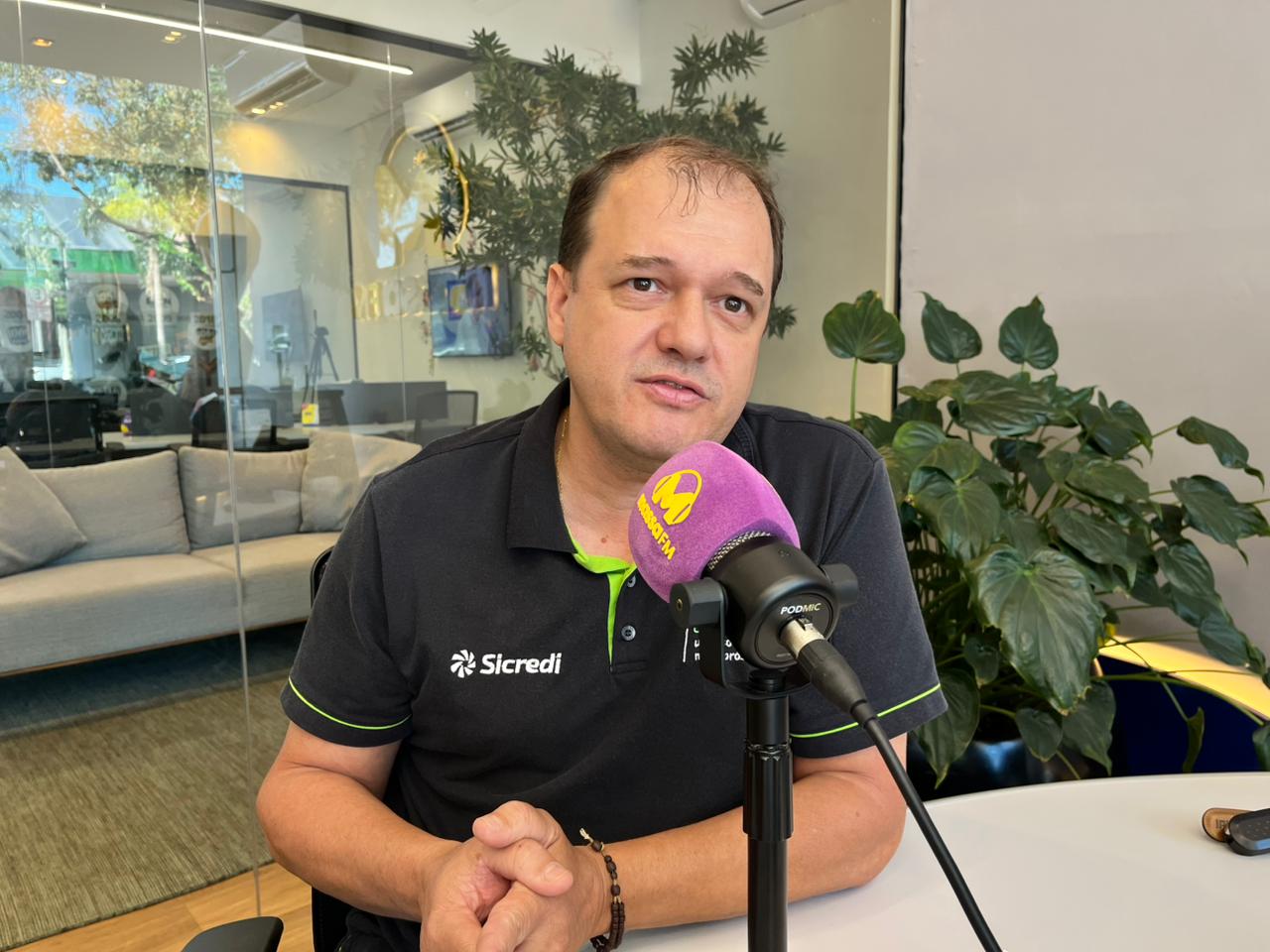 Doações podem ser em alimentos ou PIX / Foto: Raissa Vitória/Massa FM Dourados