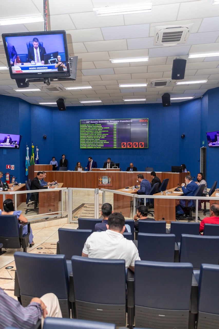 A sessão ordinária desta terça-feira (9), na Câmara Municipal de Três Lagoas, foi marcada por debates sobre o processo de terceirização da merenda escolar - Foto: divulgação A sessão ordinária desta terça-feira (9), na Câmara Municipal de Três Lagoas, foi marcada por debates sobre o processo de terceirização da merenda escolar - Foto: divulgação
