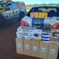 Ocupantes do veículo e o material apreendido foram encaminhados à Delegacia de Polícia Federal de Dourados / Foto: BPMRv/Reprodução
