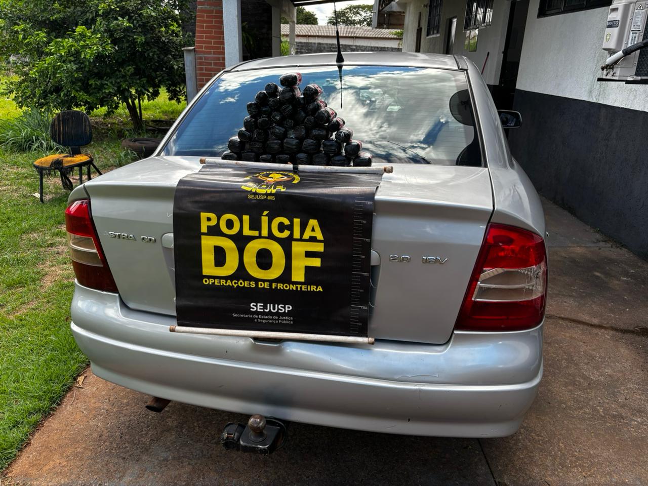 Droga estava escondida em compartimento oculto de carro abordado na MS-295 - Foto: Divulgação/DOF