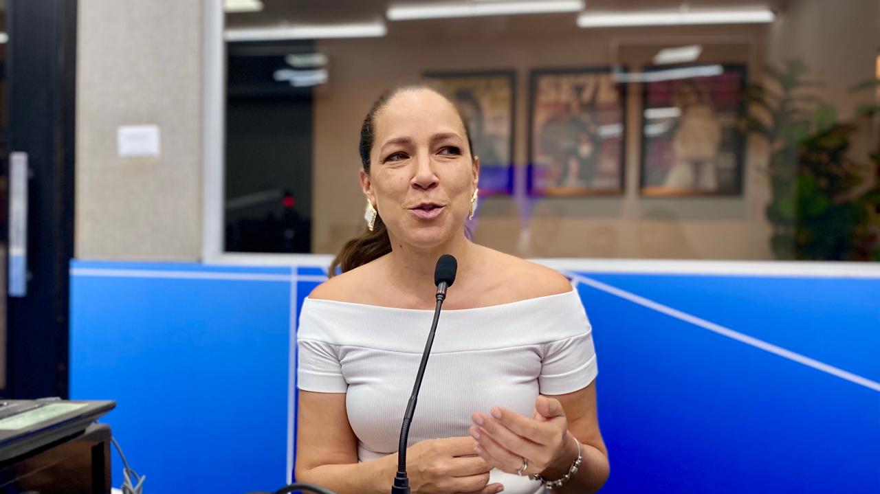 Entre as principais ações, Mariana destacou a nova licitação da coleta de lixo, considerada um dos processos mais delicados do ano. Foto: Antônio Luiz/RCN 67. Entre as principais ações, Mariana destacou a nova licitação da coleta de lixo, considerada um dos processos mais delicados do ano. Foto: Antônio Luiz/RCN 67.