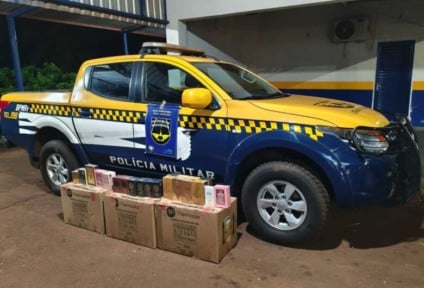 Uma carga de perfumes contrabandeados foi apreendida por uma equipe do Batalhão de Polícia Militar Rodoviária nesta segunda. (Divulgação BPMR)