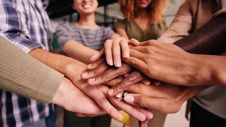O candidato precisa se perguntar se consegue se adaptar àquele ambiente, afirma especialista (Foto: Reprodução/ Flashapp) O candidato precisa se perguntar se consegue se adaptar àquele ambiente, afirma especialista (Foto: Reprodução/ Flashapp)
