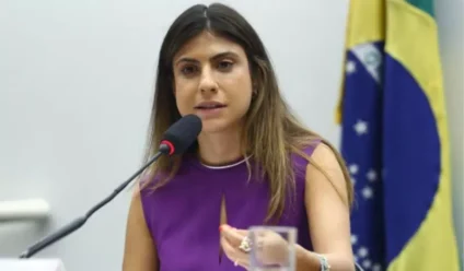 “É mais uma fase do tratamento que vou vencer”. Deputada federal é diagnosticada com câncer aos 30 anos – Foto: Vinicius Loures/Câmara dos Deputados