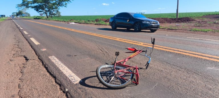 Jovem tentou atravessar a rodovia quando foi atropelado / Foto: Sidnei Bronka/Ligado Na Notícia/Reprodução