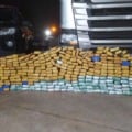 Carreta carregada com drogas &eacute; apreendida durante opera&ccedil;&atilde;o em Tr&ecirc;s Lagoas