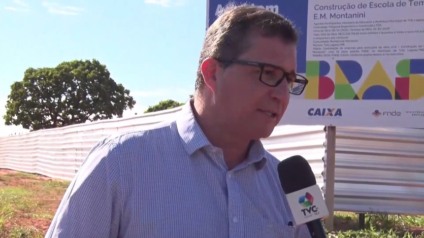 Prefeito Cassiano Maia assina ordem de serviço para a construção de escola integral no bairro Montanini