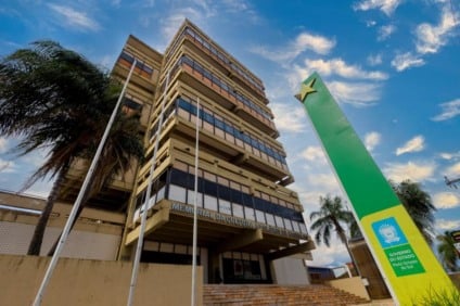 Servidores da FCMS conduzem análise documental e recursos em editais de cultura financiados pela Lei Aldir Blanc. - Foto: Divulgação. 