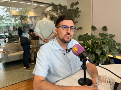 Entrevista com Felipe Bauer, proprietário da F5 Publicidade. (Foto: Raíssa Vitória)