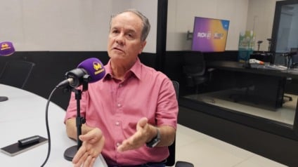 Geraldo Paiva durante entrevista na Rádio Massa Campo Grande (Foto: João Balbueno/ Massa CG)