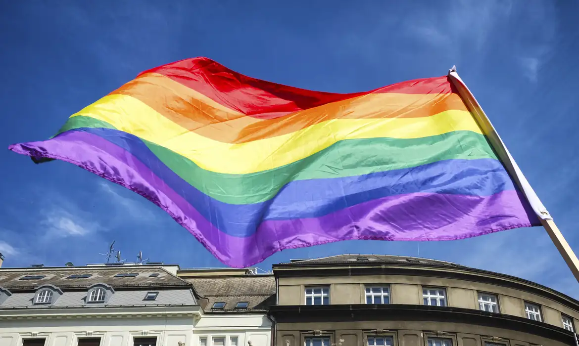 Prefeitura de Campo Grande abre processo eleitoral para composição do Conselho Municipal dos Direitos das Pessoas LGBTQIA+. - Foto: Agência Brasil. Prefeitura de Campo Grande abre processo eleitoral para composição do Conselho Municipal dos Direitos das Pessoas LGBTQIA+. - Foto: Agência Brasil.