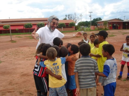 Transferência de Mestre Armando mobiliza comunidade que realiza terço nesta quinta-feira