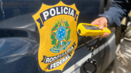 Motorista mobilizou PRF e Polícia Civil, mas acabou confessando que inventou a história após desentendimento em casa noturna às margens da BR-158