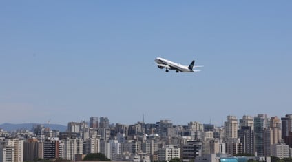 No cenário nacional, área de transportes recuou 1,4% em novembro Foto: Agência Brasil