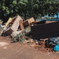 Mais de 400 pontos de descarte irregular s&atilde;o limpos, mas problema continua em Campo Grande - Foto: Divulga&ccedil;&atilde;o/Prefeitura de CG