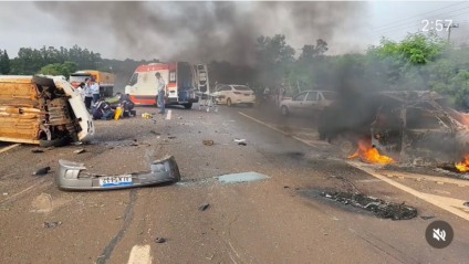Os dois veículos foram removidos pela concessionária Motiva Pantanal e encaminhados ao pátio da PRF, onde permanecem à disposição dos proprietários. (Foto: Reprodução/Sidnei Bronka)