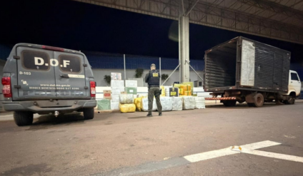 O volume chamou a atenção dos policiais durante um bloqueio na via Foto: DOF/MS