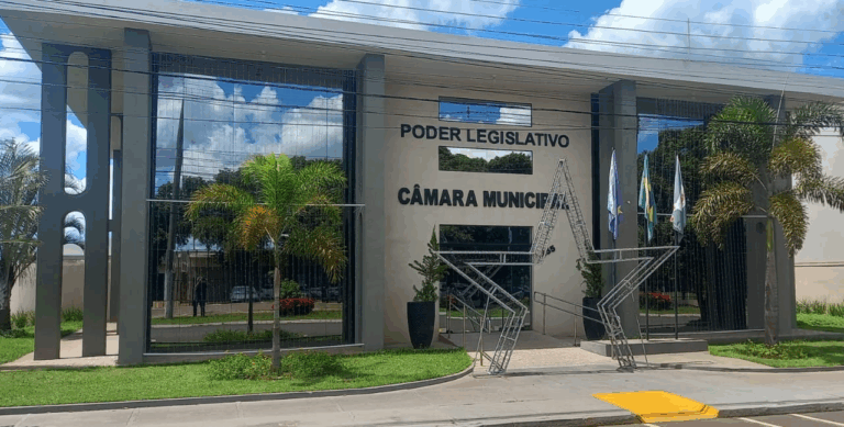 Sessão extraordinária garantiu aprovação dos projetos para inclusão do reajuste na folha de janeiro