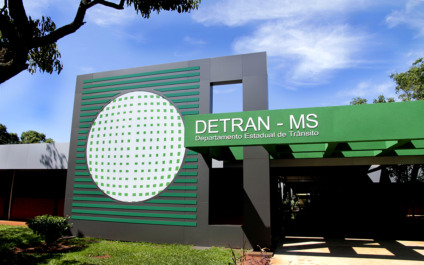 Veículo preparado para prova prática de direção em dia de suspensão dos exames no Detran. - Foto: Reprodução/Detran/MS 