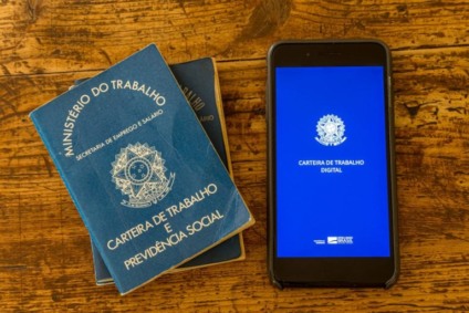 Interessados devem levar Carteira de Trabalho física ou digital - Foto: Arquivo RCN67