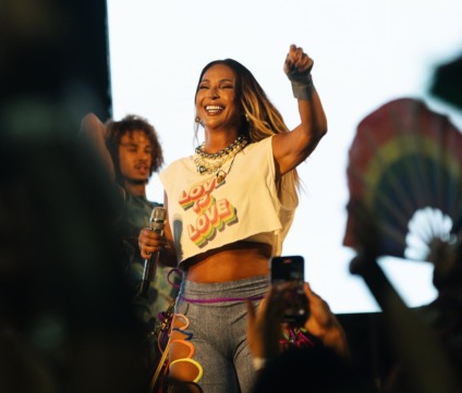 Valesca Popozuda abre a a folia na Espalanada Ferroviária - Reprodução/Redes sociais 