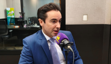 Marcelo Barbosa, no estúdio da Rádio Massa Campo Grande Foto: Ana Lorena Franco/ Massa CG