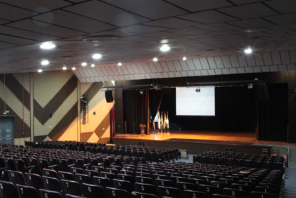 Produtores, artistas e instituições já podem solicitar datas no teatro - Reprodução/Teatro Glauce Rocha