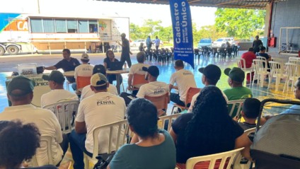 Atendimento do Cadastro Único aproxima serviços públicos das famílias no Parque Lageado. - Foto: Divulgação. 
