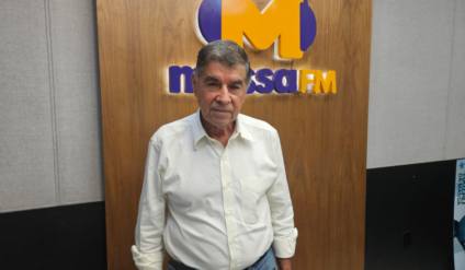 Natálio Abrahão, no estúdio da Rádio Massa Campo Grande Foto: Karina Anunciato