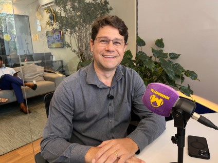 Em entrevista do quadro Vitrine de Negócios desta terça-feira (10), Rafael Aliberti, Gestor de Consórcios da Ademicon em Dourados. (Foto: Raíssa Vitória)
